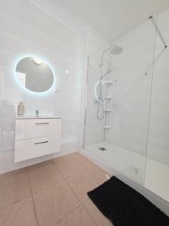 Chambre 6 - 2