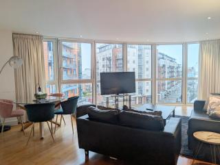 Victorious Apartment - 3 bedroom - 6