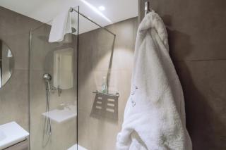 Mercury Suites Premium Apartments by Stays Uniq - 1