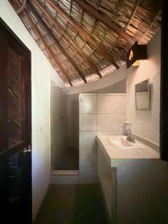 Shalom Backpacker Hostel - 1