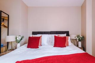 Cozy 2BR Flat in the Heart of Wigan Wallgate - 3