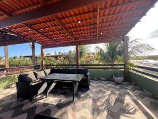 Stay in Style: Central Pipa Townhouse with Ocean View - 6