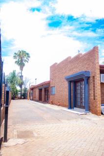 Travel Shift Accommodation - 8