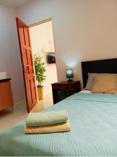 Work- Friendly 1- Bedroom Apt- Kitchen & AC - 3