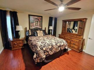 2BR w Lanai in Sunny Ft Myers Beach - 6