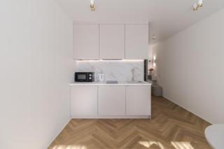 OSapart in a complex Great Britain 1 - 7