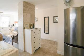 105 - Friendly Native Beach Resort - 1