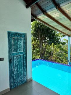 The Ellen Horizon - 8