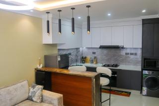 Stylish City Living - 3