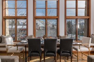 Colonnade Residence 11 - 9