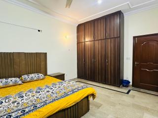 3-Bed House in Bahria Town, Jasmine Block, Lahore - 2