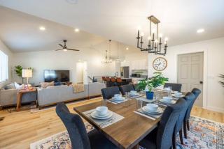 Meeting Place | 6BR Home | Hot Tub & Theater Room - 9