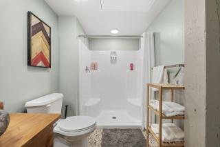 2125 Superior Living - 6