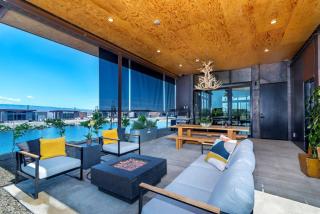 The Point at the Lakes - Cave B - 6