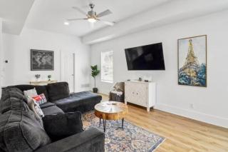 Large 4BR Indianapolis Home with Hot Tub Pool Table Sleeps 16 Plus Pet Friendly - 2