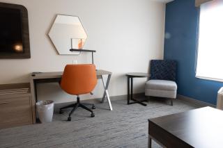 Holiday Inn Express & Suites Mansfield - Ontario by IHG - 9