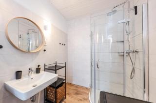 Ruhige, helle Ferienwohnung mit Balkon und Garten - 4