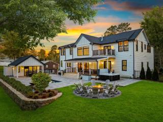 Cape Cod Village - Pool, Hot Tub & Fire Pit - 0