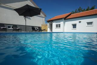 Villa Mia with pool - 8