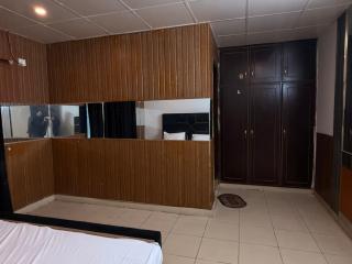 1 bed furnished apartment in abu dhabi towers - 3