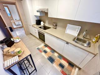 Chic Serenity - Stylish 2 Bedroom Retreat - 6