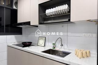 C180 Trader Park Modern Style Balcony 3BR Suite #11 - 1