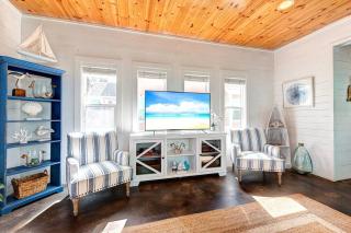 Family-ready 4BR with pool! Golf Cart Available Close to Beach - 3