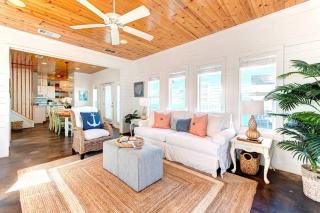 Family-ready 4BR with pool! Golf Cart Available Close to Beach - 8