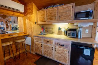 Anasazi Cliffs Lodging - 2