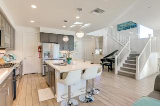 Lake and Mountain Views Indio Oasis with Pool - 3