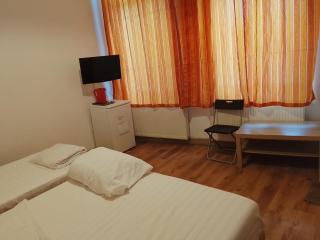 Cazare - Accommodation - 5