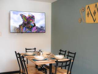 Moderno y cálido apto cerca al centro histórico - 3