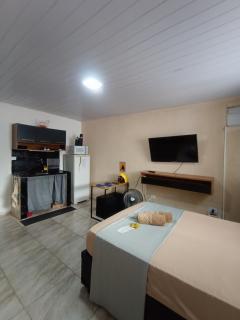 Studio com Quintal e Churrasqueira - 2