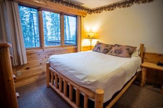 Spacious 6Bedroom Cabin Style Home - Sleeps 18 - Near Birch Lake - Timber Bay - Parking - CB13 - 7