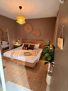 NOK Modern 3BR Villa with Patio by Vistacana - 0