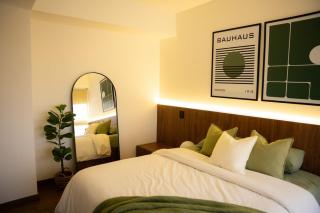 3BR El Poblado Apt Stunning Top-Floor Views - 3