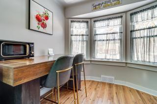 Families Welcome! Colorful Berkley Home w/ Yard - 3