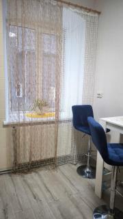 Затишна 1-но кімнатна квартира з окремим входом в центрі Ковеля - 3