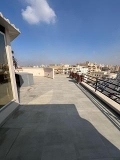 Panorama 2BDR Radiant Roof I 5 min to Airport - 8