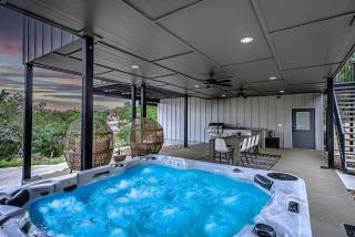 Lake Travis home w/ game room & hot tub - 4