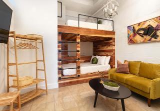 SD Modern Rustic 3BR Apartment - 5