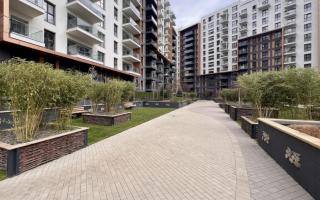 Modern 1BR Apartment with Terrace and City View near Romexpo - 5