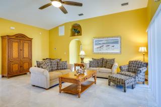 8 Mi to Beach Cape Coral Home with Lanai and Pool - 7