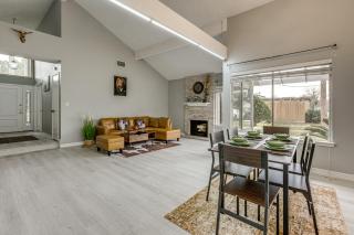 Quick Hwy Access Family Retreat in Houston - 9