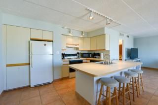 Simple North Wildwood Condo - Steps to Beach! - 2