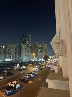 Entire Studio Apartment with King Bed - 5