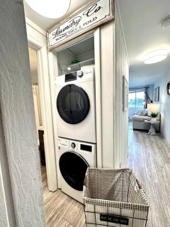 LUX 2BR True Ski InOut- King3Queens Lift - 1