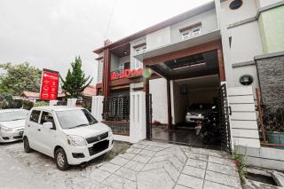 RedDoorz Syariah Near Jam Gadang Bukit tinggi 2 - 2