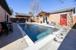 Luxe Oasis with Pool and Hot Tub - 8