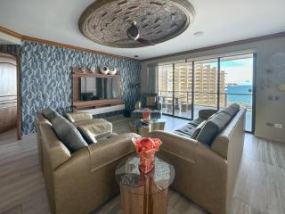 The Iconic Beachfront 3BR Condo - 0